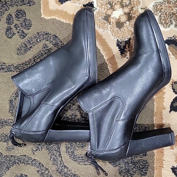 Women shoes - Picture 4 of 11